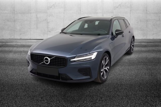 Volvo V60 T6 Recharge AWD Plug-in Hybrid R-design usato a PIEVE DI CENTO