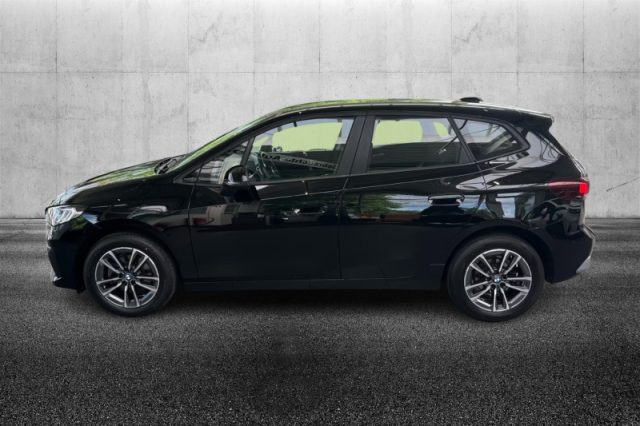 BMW 218 i Active Tourer - foto 3 di 4