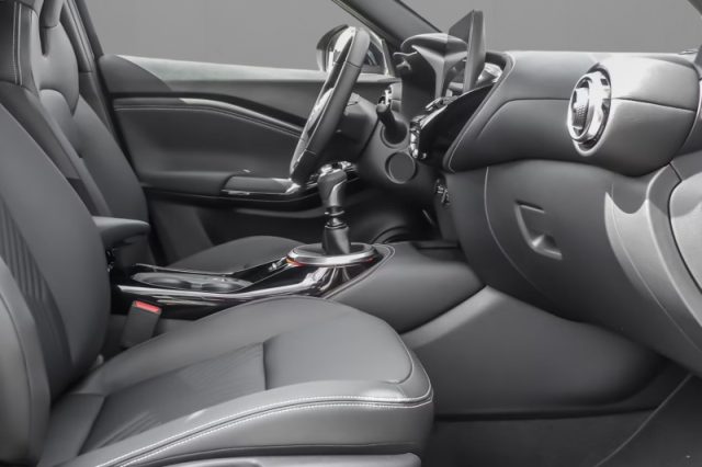 Nissan Juke 1.0 DIG-T 114 CV Tekna - foto 4 di 4