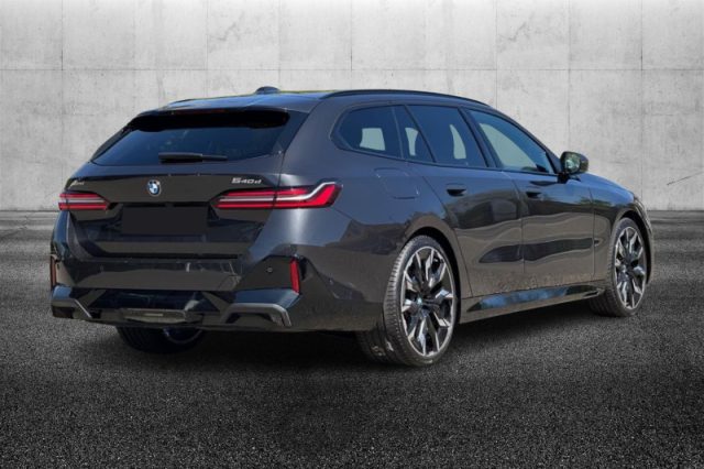 BMW 540 d 48V xDrive Touring Msport - foto 3 di 4