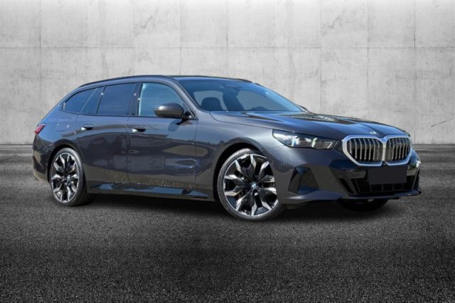 BMW 540 d 48V xDrive Touring Msport - foto 2 di 4