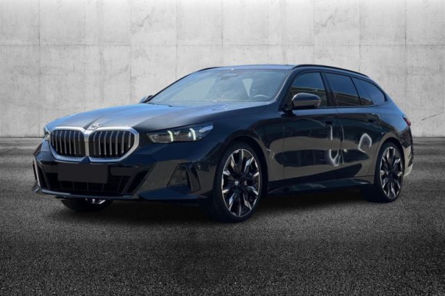 BMW 540 d 48V xDrive Touring Msport semestrale a PIEVE DI CENTO