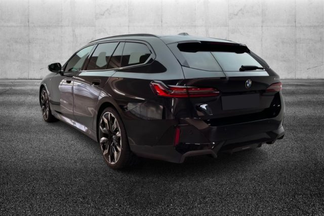 BMW 520 d 48V sDrive Touring Msport - foto 2 di 4