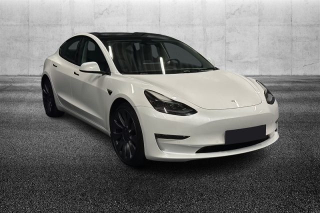 Tesla Model 3 Long Range AWD Performance - foto 2 di 4