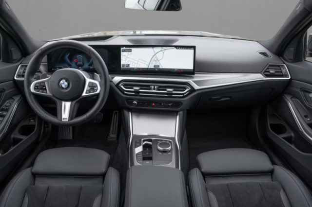 BMW 330 d 48V xDrive Touring Msport - foto 4 di 4