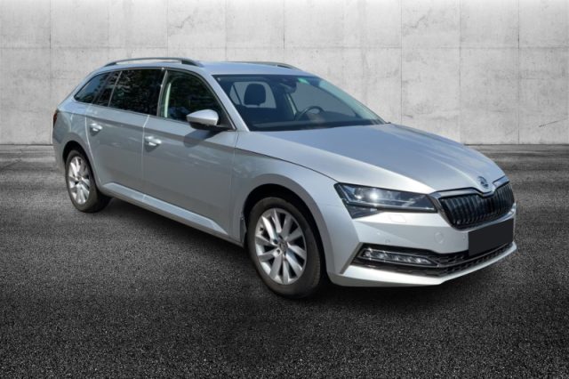 Skoda Superb 1.4 TSI Plug-In Hybrid DSG Wagon Style - foto 2 di 4