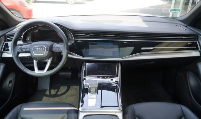 Audi Q8 SUV 50 TDI 286 CV quattro tiptronic S line editio semestrale a PIEVE DI CENTO