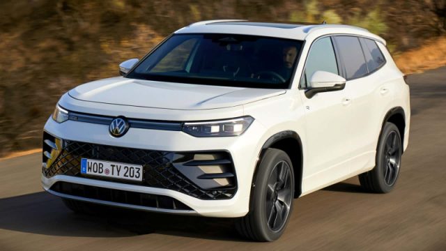 Volkswagen Tayron 2.0 TDI SCR DSG Elegance nuovo a PIEVE DI CENTO