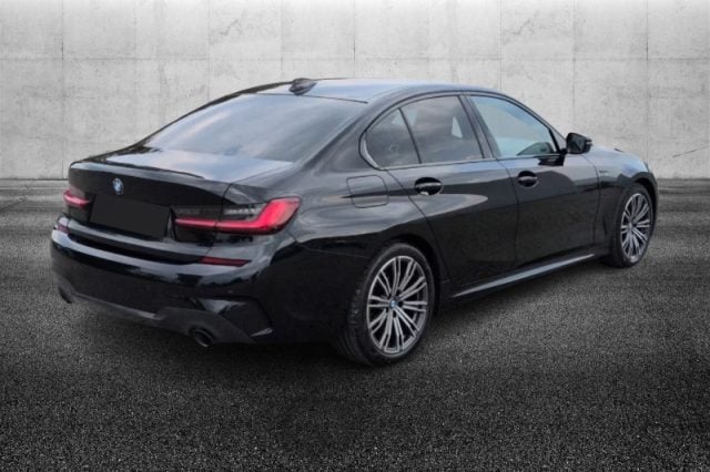 BMW 320 i Msport - foto 3 di 4