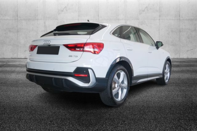 Audi Q3 SPB 35 TDI S tronic S line edition - foto 3 di 4