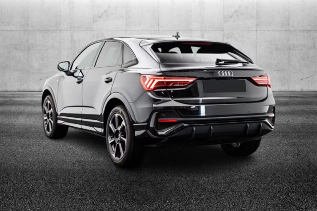Audi Q3 SPB 35 TFSI S tronic S line edition - foto 4 di 4