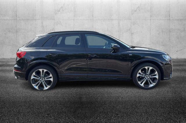 Audi Q3 35 TDI quattro S tronic S line edition - foto 4 di 4