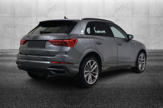 Audi Q3 35 TDI S tronic S line edition - foto 2 di 4