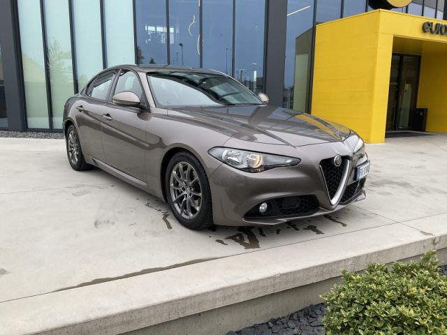 Alfa Romeo Giulia 2.2 Turbodiesel 150 CV - foto 1 di 4