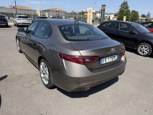 Alfa Romeo Giulia 2.2 Turbodiesel 150 CV - foto 2 di 4