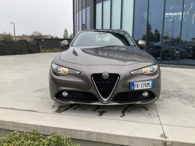Alfa Romeo Giulia 2.2 Turbodiesel 150 CV - foto 3 di 4