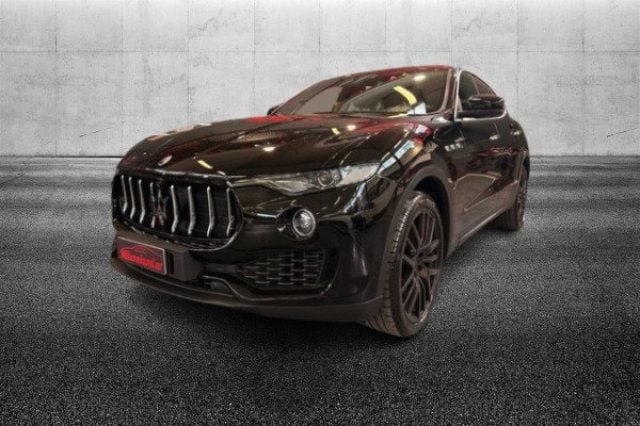 Maserati Levante V6 AWD Nerissimo Edition usato a PIEVE DI CENTO