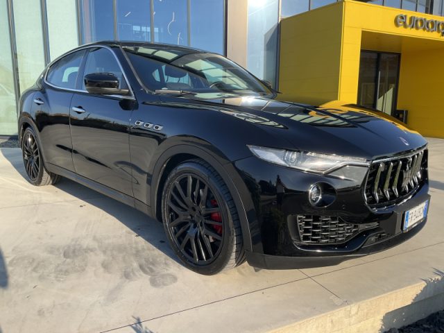 Maserati Levante V6 AWD Nerissimo Edition usato a PIEVE DI CENTO