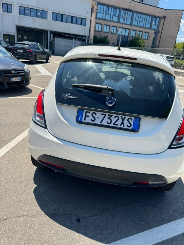Lancia Ypsilon 1.2 69 CV 5 porte GPL Ecochic Elefantino Blu - foto 3 di 4