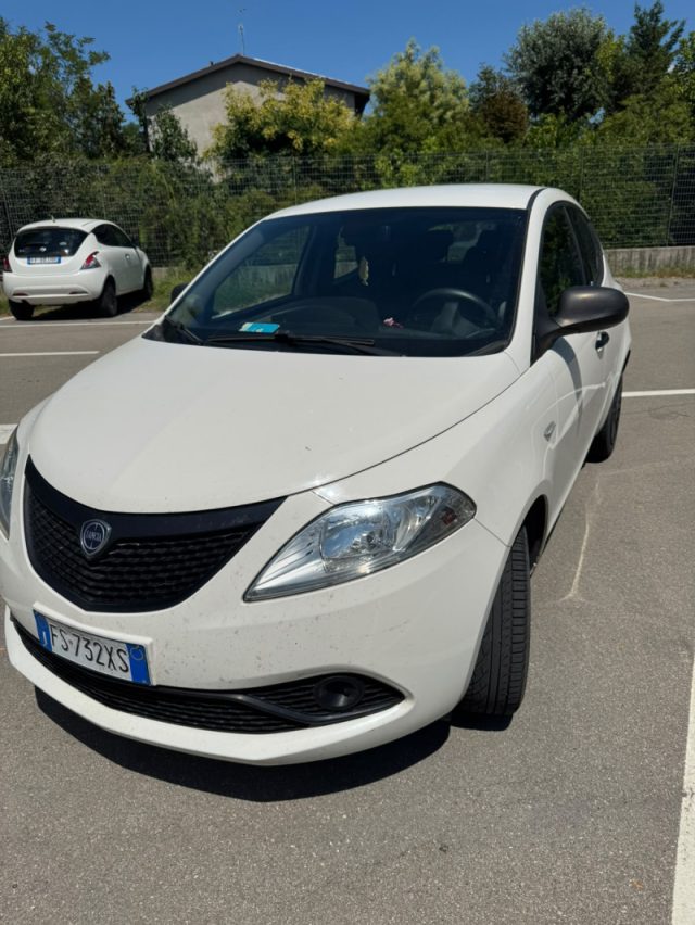 Lancia Ypsilon 1.2 69 CV 5 porte GPL Ecochic Elefantino Blu - foto 4 di 4