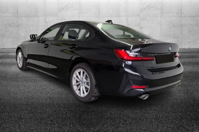 BMW 320 d - foto 4 di 4