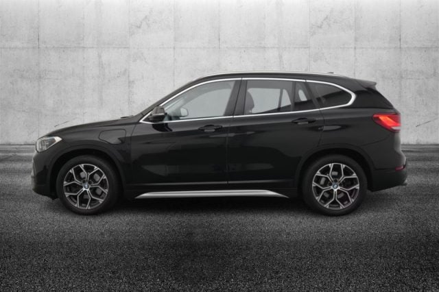 BMW X1 xDrive25e xLine - foto 3 di 4