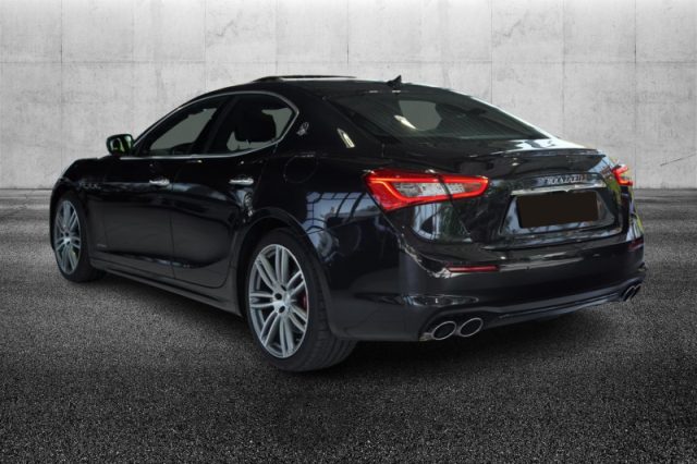 Maserati Ghibli V6 Granlusso - foto 4 di 4