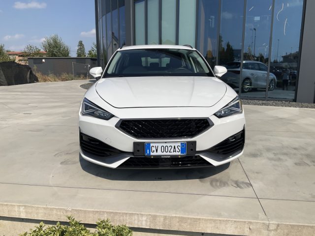 SEAT Leon Sportstourer 1.0 TSI 110 CV Business - foto 2 di 4