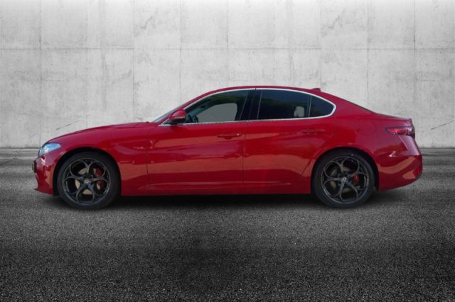 Alfa Romeo Giulia 2.0 Turbo 200 CV AT8 Sprint - foto 3 di 4