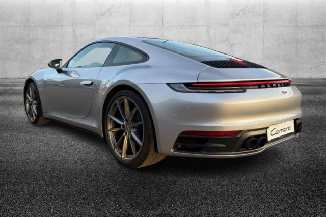 Porsche 911 Carrera - foto 3 di 4