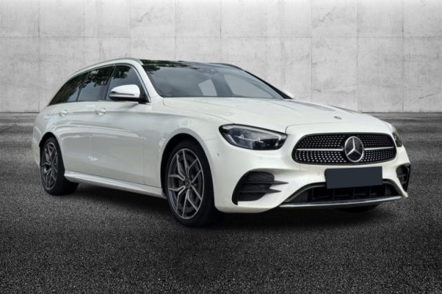 Mercedes-Benz E 220 d Mild hybrid S.W. 4Matic Auto Premium - foto 2 di 4