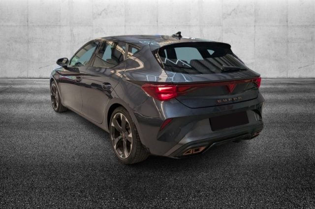 CUPRA Leon 1.5 e-Hybrid 204 CV DSG - foto 3 di 4
