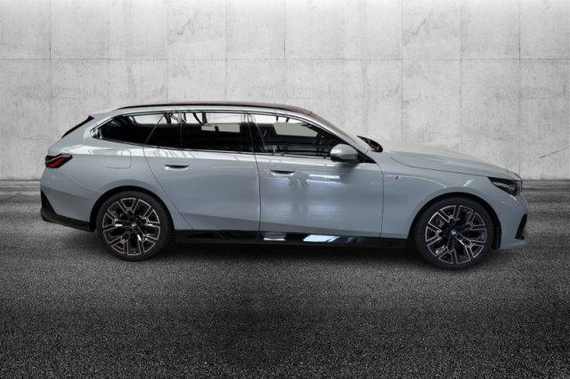 BMW 540 d 48V xDrive Touring Msport - foto 3 di 4