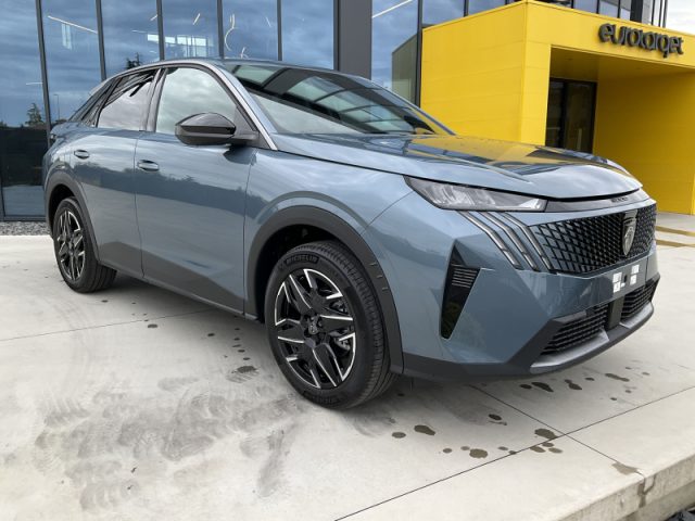 Peugeot 3008 Hybrid 145 e-DCS6 Allure nuovo a PIEVE DI CENTO