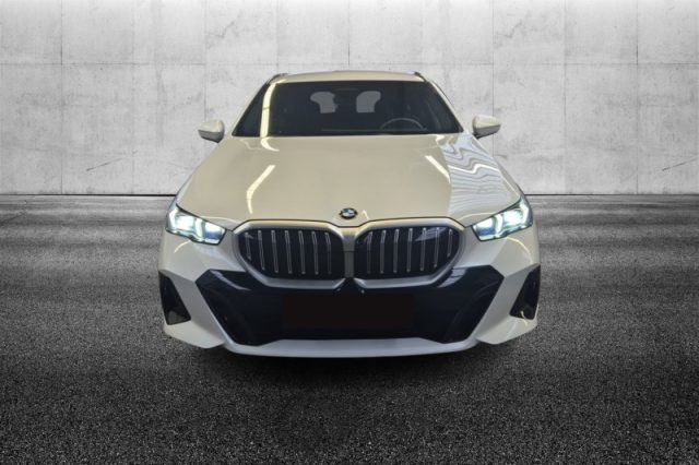 BMW 520 d 48V sDrive Touring Msport - foto 4 di 4