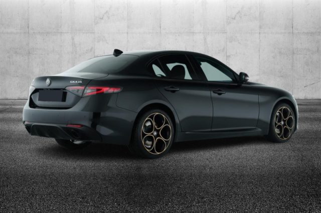 Alfa Romeo Giulia 2.0 Turbo 280 CV AT8 AWD Q4 Intensa - foto 3 di 4