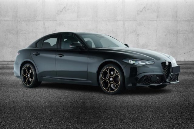 Alfa Romeo Giulia 2.0 Turbo 280 CV AT8 AWD Q4 Intensa - foto 2 di 4