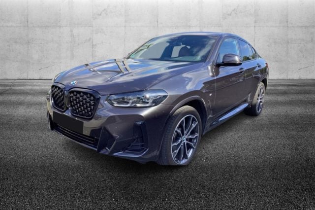 BMW X4 xDrive30i 48V Msport, del 2023, 22.999 km, in vendita a Pieve Di Cento (BO)