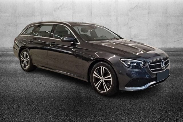 Mercedes-Benz E 220 d Mild hybrid S.W. Auto Business Sport - foto 2 di 4