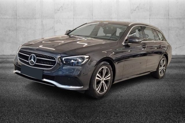 Mercedes-Benz E 220 d Mild hybrid S.W. Auto Business Sport usato a PIEVE DI CENTO