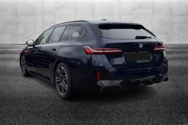 BMW 540 d 48V xDrive Touring Msport - foto 4 di 8