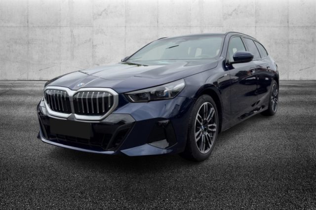 BMW 540 d 48V xDrive Touring Msport, del 2025, 12.900 km, in vendita a Pieve Di Cento (BO)