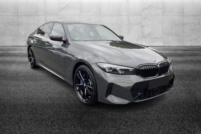 BMW 330 d 48V xDrive Msport Pro - foto 2 di 4