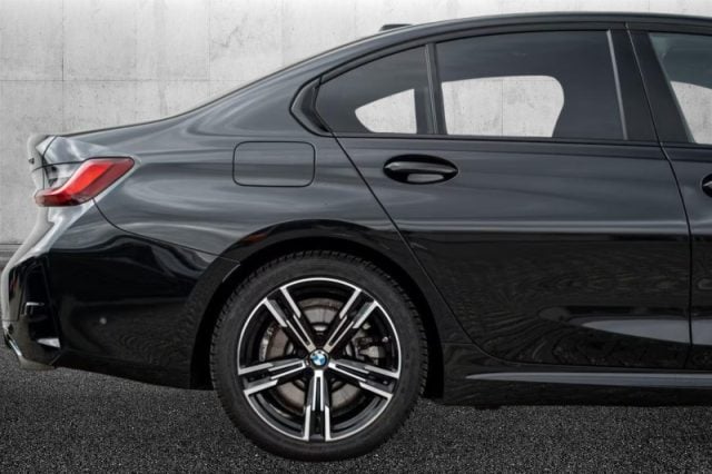 BMW 330 d 48V xDrive Msport - foto 4 di 4