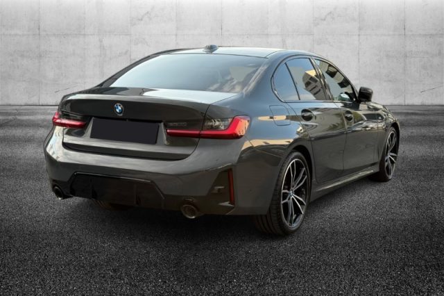BMW 320 d 48V xDrive Msport - foto 3 di 4