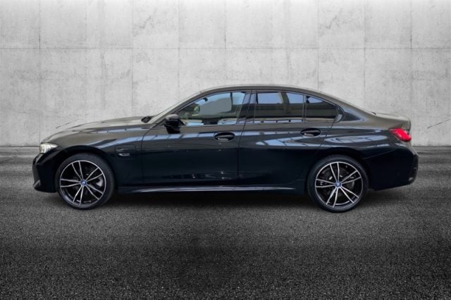 BMW 330 e xDrive Msport - foto 3 di 4