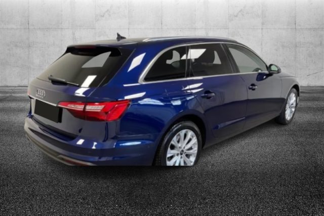 Audi A4 Avant 30 TDI/136 CV S tronic - foto 2 di 4