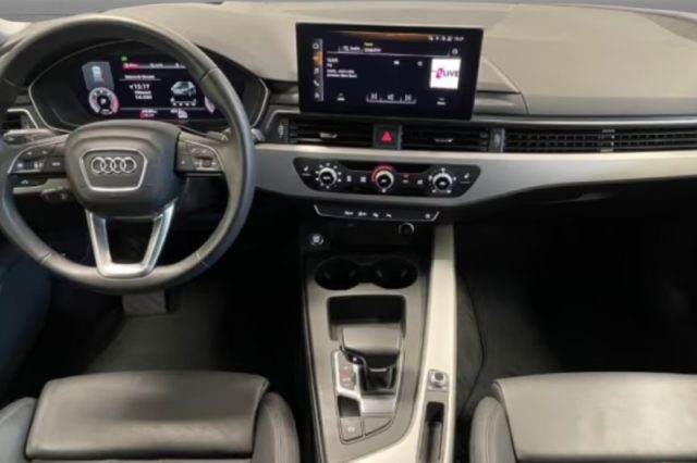 Audi A4 Avant 30 TDI/136 CV S tronic - foto 4 di 4