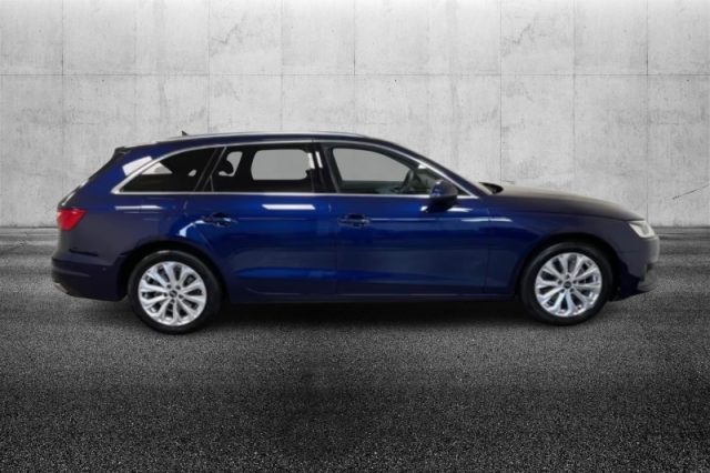 Audi A4 Avant 30 TDI/136 CV S tronic - foto 3 di 4