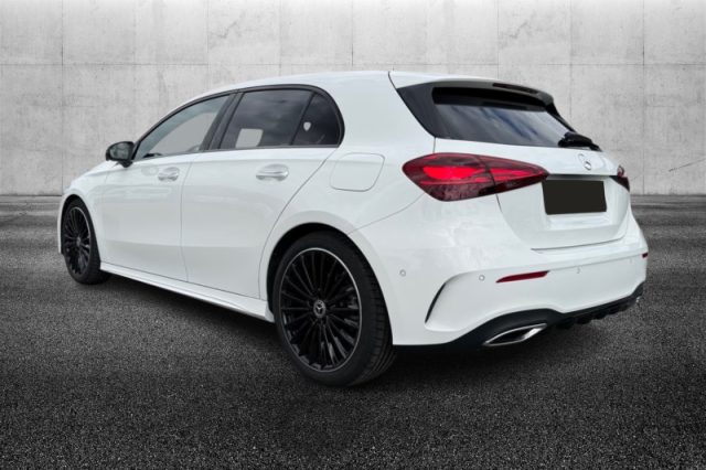 Mercedes-Benz A 250 Automatic 4Matic AMG Line Premium - foto 3 di 4